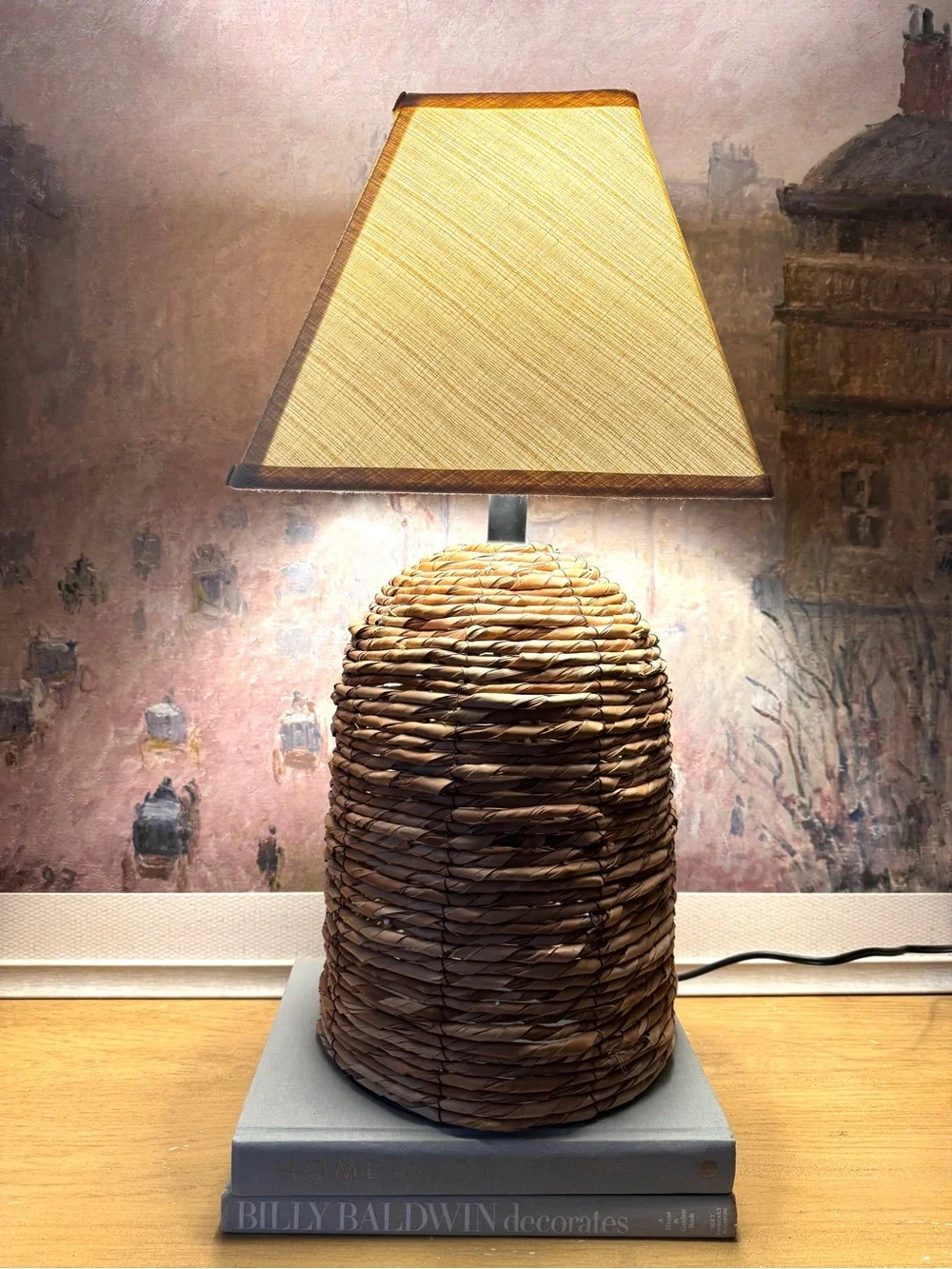 Elegant Natural Woven Table Lamp with Cream Shade - Excellent condition